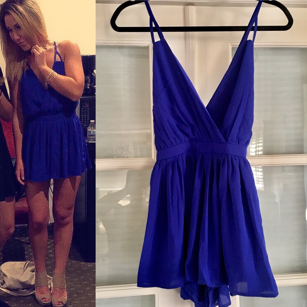 🎄SALE🎄Open Neck, Slimming Romper